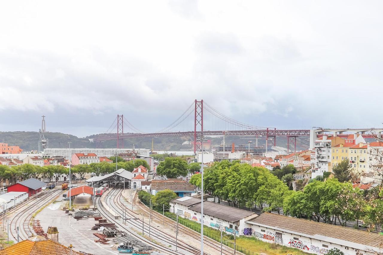 Portucale ! Stylish Campo Ourique Apartamento